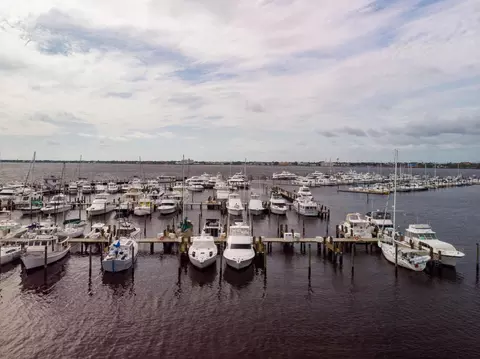 815 NW Flagler Ave #401, Stuart, FL 34994 photo 41