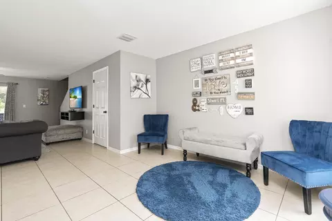 4598 SE Graham Dr, Stuart, FL 34997 photo 5