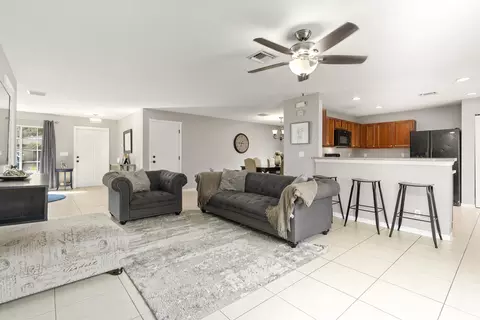 4598 SE Graham Dr, Stuart, FL 34997 photo 9
