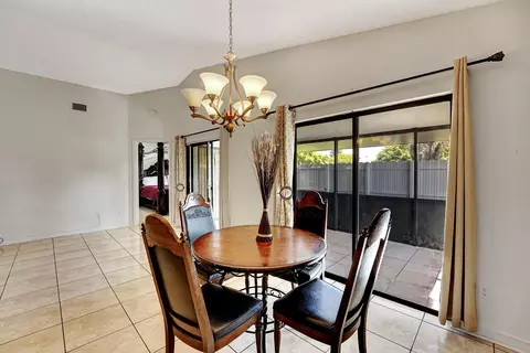 6 Compton Way, Boynton Beach, FL 33426 photo 9