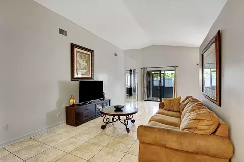 6 Compton Way, Boynton Beach, FL 33426 photo 5