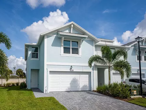 335 SE Halifax Ln, Stuart, FL 34994 photo 1