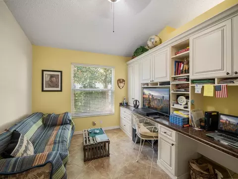 77 Maple Ln, Boynton Beach, FL 33436 photo 12