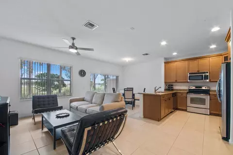1818 Via Sofia, Boynton Beach, FL 33426 photo 5