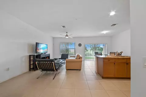 1818 Via Sofia, Boynton Beach, FL 33426 photo 4