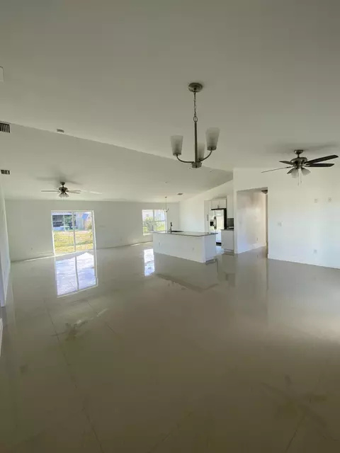914 SE 39th Ter, Okeechobee, FL 34974 photo 2