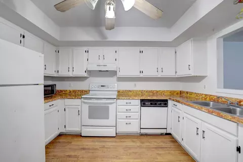 3103 SE Jefferson St, Stuart, FL 34997 photo 8