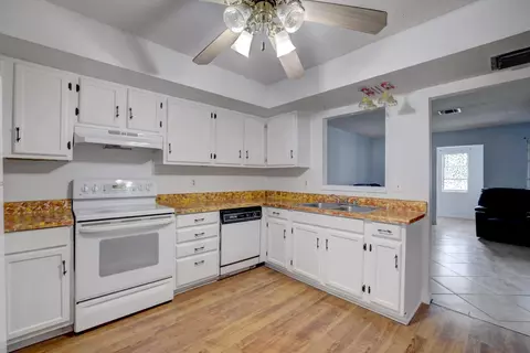 3103 SE Jefferson St, Stuart, FL 34997 photo 9