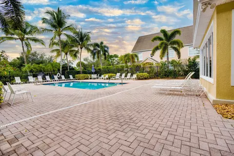 1639 SE Pomeroy St, Stuart, FL 34997 photo 21