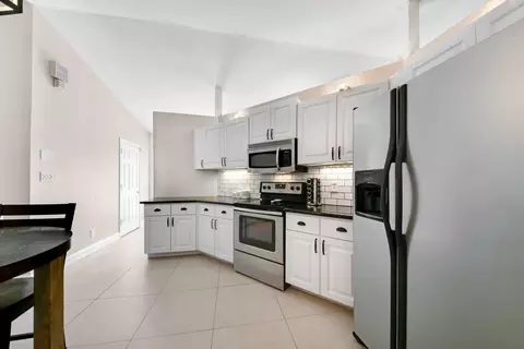 399 Apache Ln, Boca Raton, FL 33487 photo 15