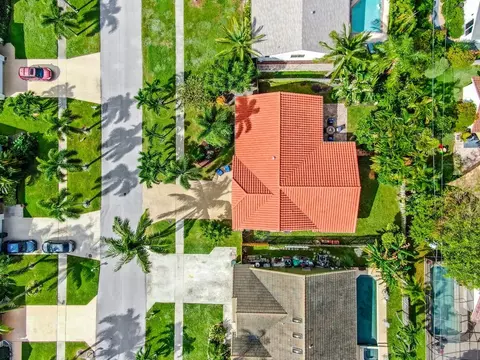 399 Apache Ln, Boca Raton, FL 33487 photo 35