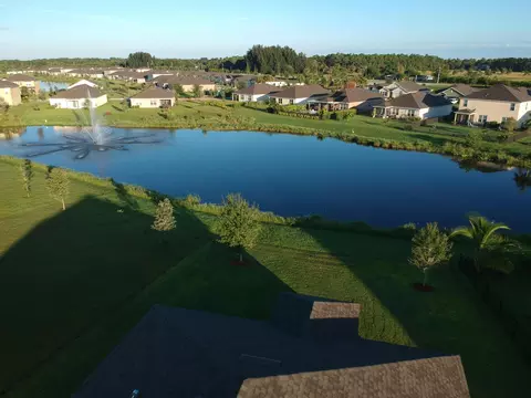 8501 Cobblestone Dr, Fort Pierce, FL 34945 photo 2
