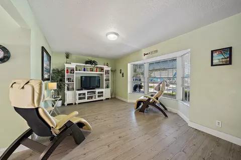 406 Chevron Cir, Jupiter, FL 33458 photo 13
