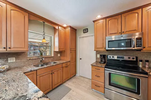 406 Chevron Cir, Jupiter, FL 33458 photo 20