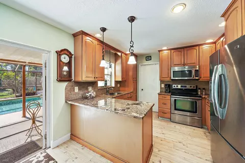 406 Chevron Cir, Jupiter, FL 33458 photo 19