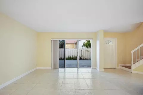 176 Seabreeze Cir, Jupiter, FL 33477 photo 6