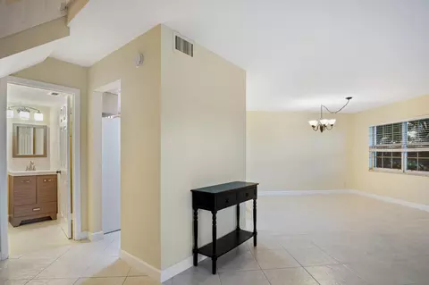176 Seabreeze Cir, Jupiter, FL 33477 photo 4