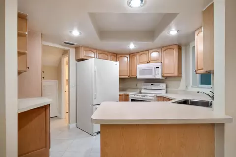 176 Seabreeze Cir, Jupiter, FL 33477 photo 11