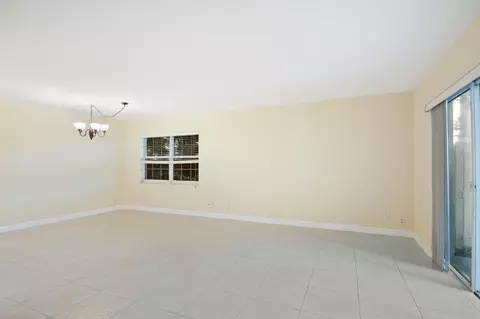 176 Seabreeze Cir, Jupiter, FL 33477 photo 10