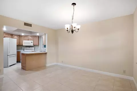 176 Seabreeze Cir, Jupiter, FL 33477 photo 9