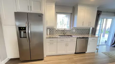 103 E Riverside Dr, Jupiter, FL 33469 photo 8