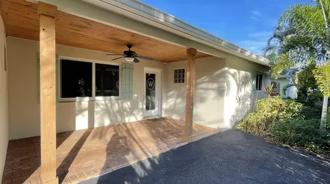 103 E Riverside Dr, Jupiter, FL 33469 photo 4