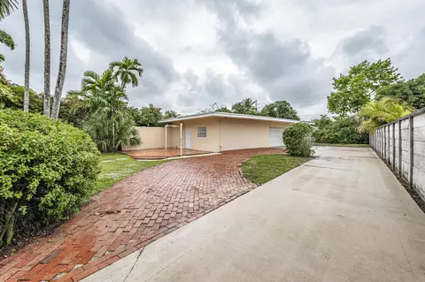 60 Olive Dr, Hialeah, FL 33010 photo 4