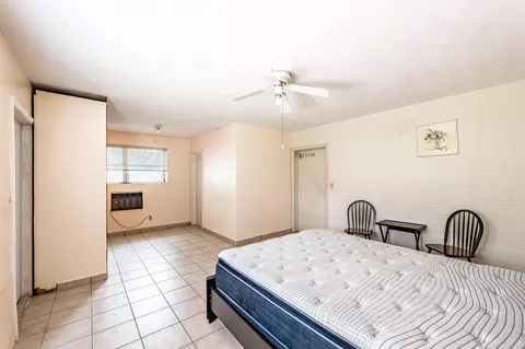 60 Olive Dr, Hialeah, FL 33010 photo 22