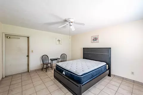 60 Olive Dr, Hialeah, FL 33010 photo 25