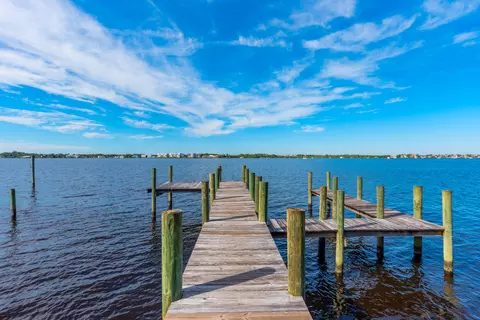 518 SW North River Point Dr, Stuart, FL 34994 photo 7