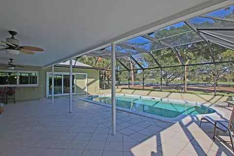 232 Fairway E, Tequesta, FL 33469 photo 11