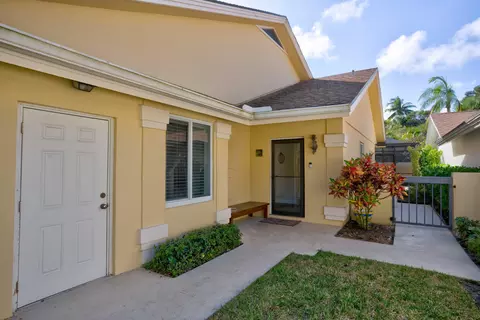 124 Seashore Dr, Jupiter, FL 33477 photo 12
