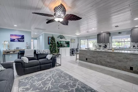 8467 SW 18th Ave, Stuart, FL 34997 photo 8