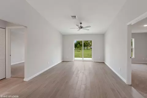 5160 SE Jack Ave, Stuart, FL 34997 photo 4