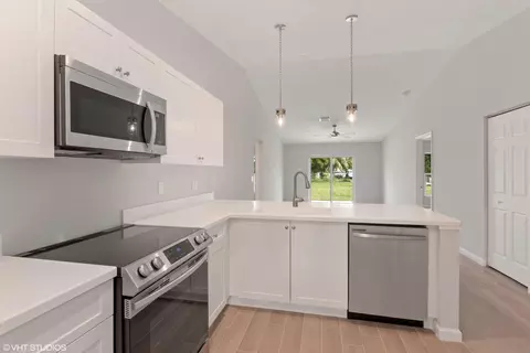 5160 SE Jack Ave, Stuart, FL 34997 photo 6