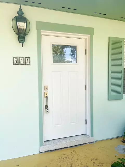 511 SW North River Point Dr, Stuart, FL 34994 photo 2
