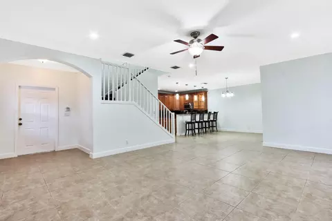 109 Owl Pointe Cir, Jupiter, FL 33458 photo 4