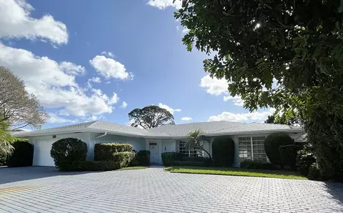 200 Fairway E, Tequesta, FL 33469 photo 1