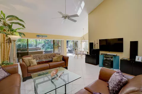 207 E River Park Dr, Jupiter, FL 33477 photo 8