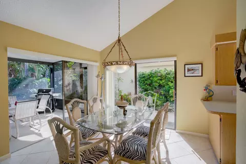 207 E River Park Dr, Jupiter, FL 33477 photo 17