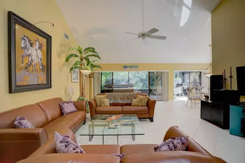 207 E River Park Dr, Jupiter, FL 33477 photo 11