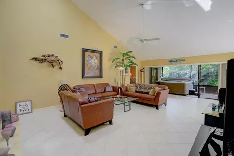 207 E River Park Dr, Jupiter, FL 33477 photo 15