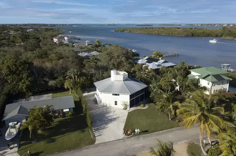 5615 SE Orange St, Stuart, FL 34997 photo 22