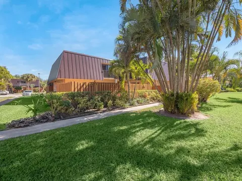 6093 SE Windsong Ln, Stuart, FL 34997 photo 1