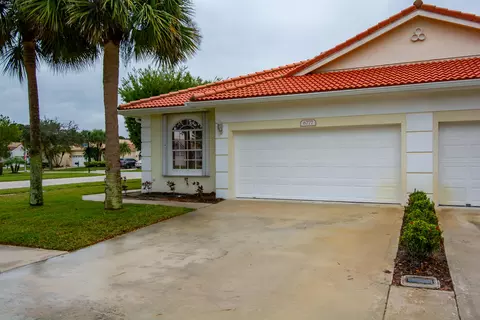 6777 SE Warwick Ln, Stuart, FL 34997 photo 3