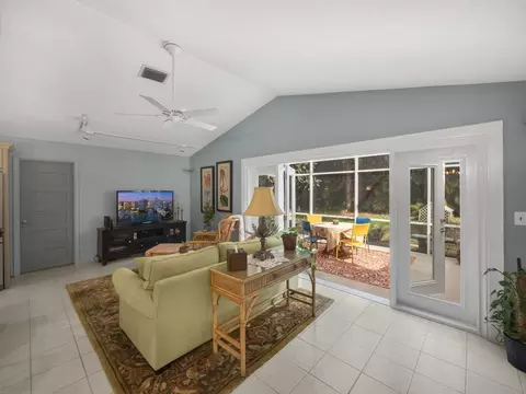 6853 SW Cinnamon Ct, Stuart, FL 34997 photo 7