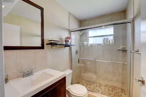 236 Monaco E, Delray Beach, FL 33446 photo 16