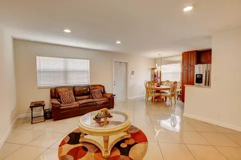 236 Monaco E, Delray Beach, FL 33446 photo 3