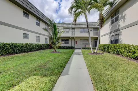 236 Monaco E, Delray Beach, FL 33446 photo 1