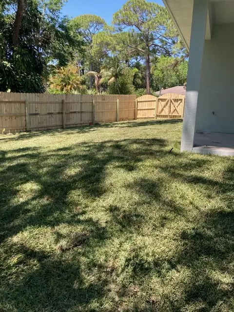 7845 SE River Ln, Stuart, FL 34997 photo 9